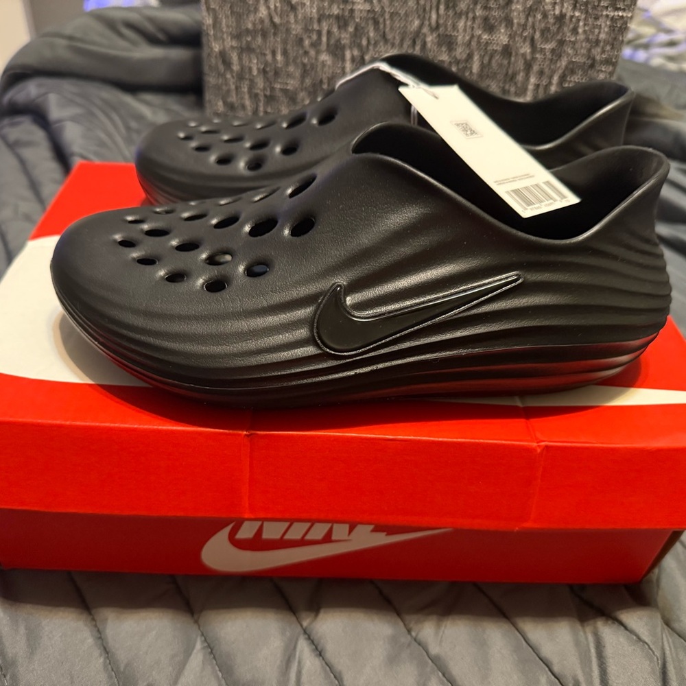 Nike Black Slip-On Footwear